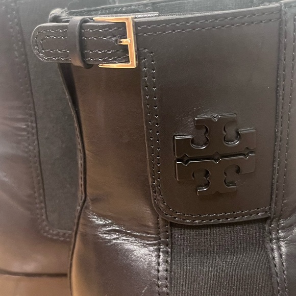 Tory Burch Wyatt Ankle Bootie Black Leather Size 7.5 (Appear NEW) - Picture 3 of 8